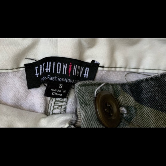 Fashion Nova Count On Me Joggers - Camo/Red Sz S - Picture 6 of 6